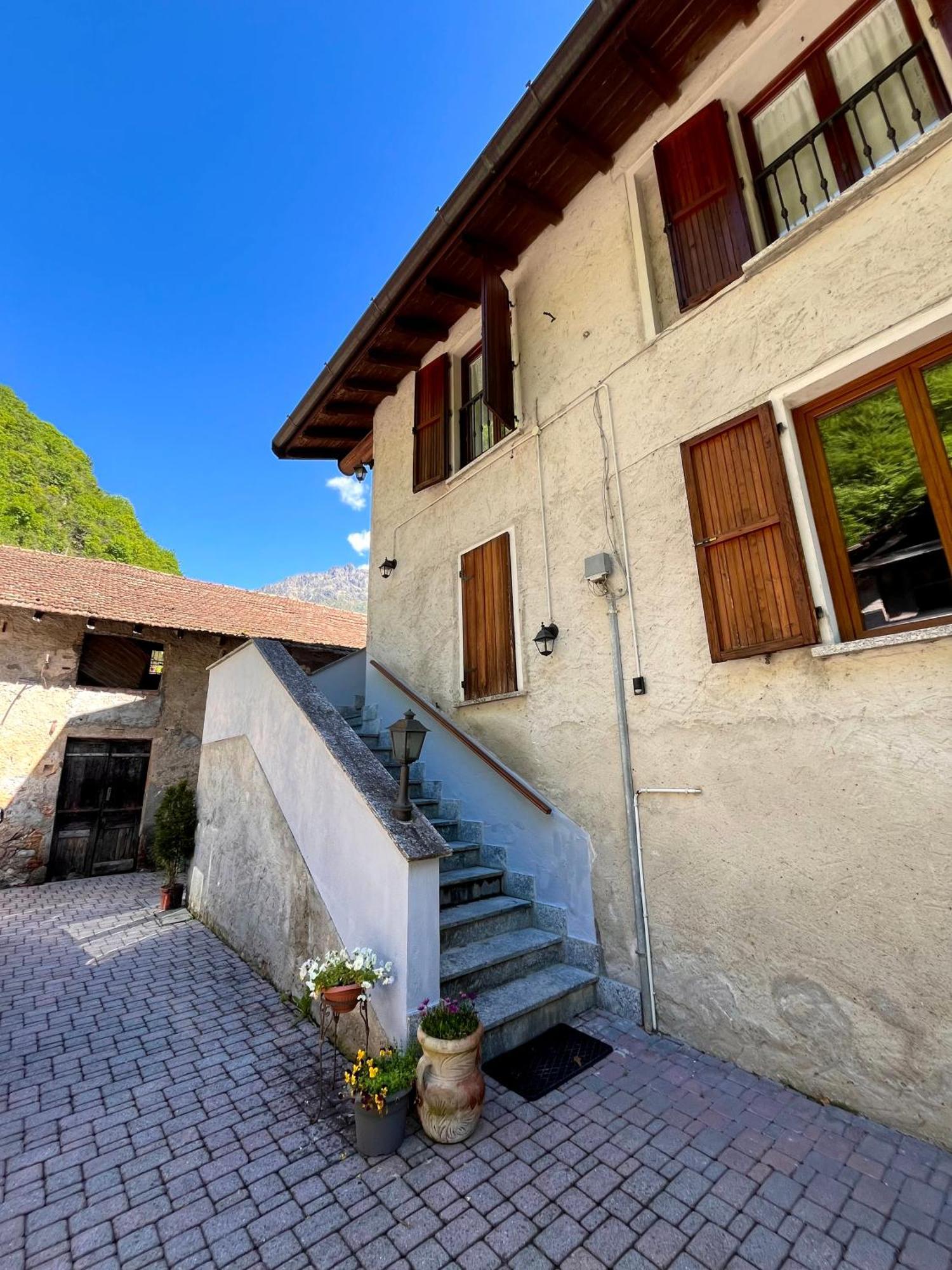 Agriturismo La Vecchia Chioderia Grandola ed Uniti Exteriér fotografie