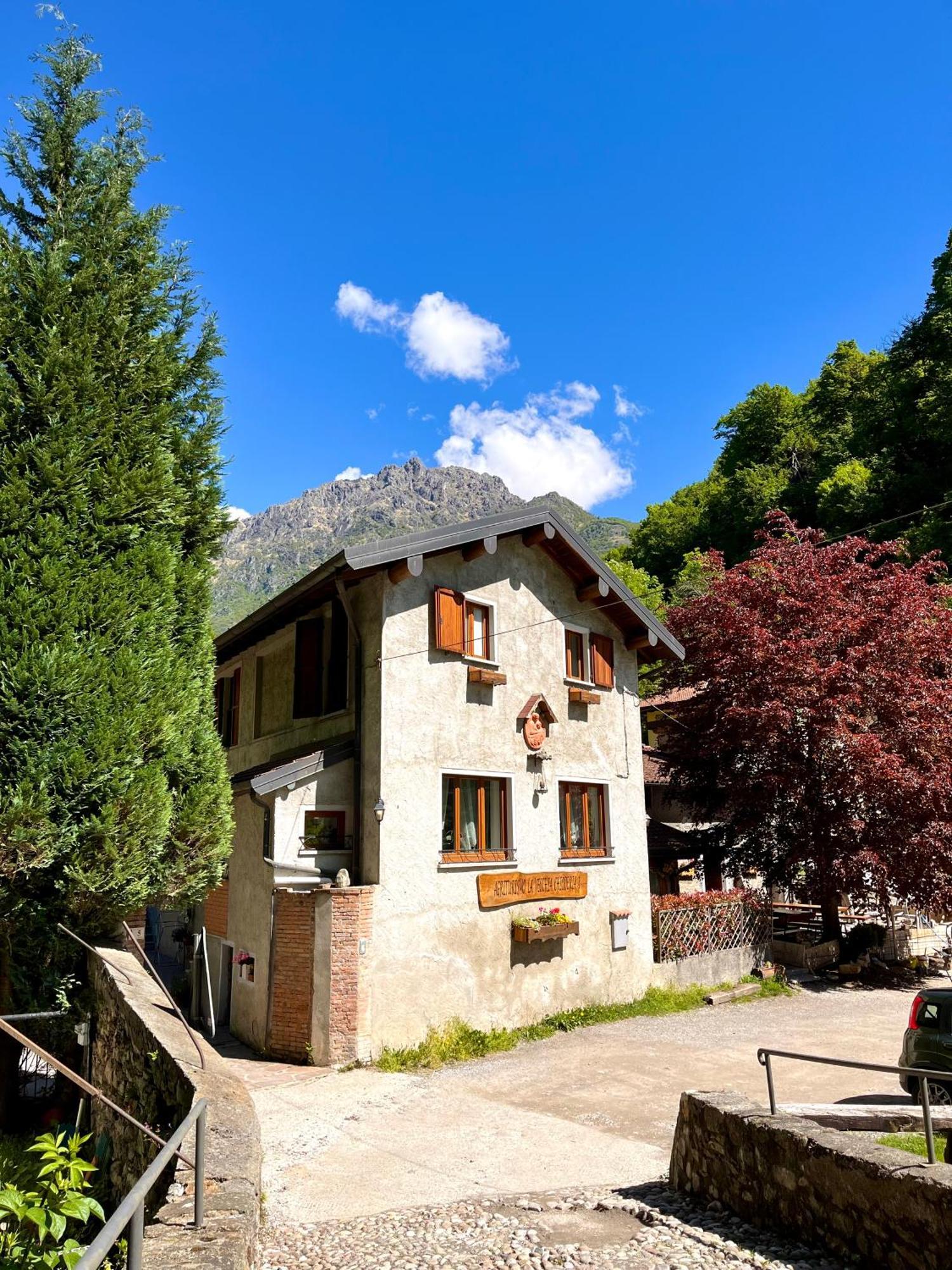 Agriturismo La Vecchia Chioderia Grandola ed Uniti Exteriér fotografie